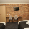 Отель Clermont Country Motor Inn, фото 8