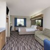 Отель Baymont Inn & Suites by Wyndham Anchorage Airport, фото 2