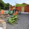 Отель The Pumpkin Cottage sleeps 9+crib +grill/firepit, фото 2