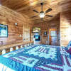 Отель Day Dreamer - Four Bedroom Cabin, фото 14