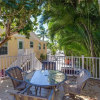 Отель Tropical Paradise Manor - Four Bedroom Home, фото 10