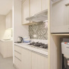 Отель Spacious 3Br At Simprug Park Residences Apartment, фото 16