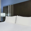 Отель Holiday Inn Express & Suites Houston North - IAH Area, an IHG Hotel, фото 6