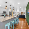 Отель Riverfront Kayaks Bay Access Sleeps 15, фото 10