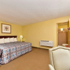 Отель Econo Lodge, фото 9