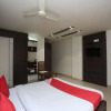 Отель OYO 27725 Hotel Crown Plaza, фото 6