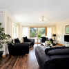 Отель Bright Cults Home Near to the River Dee, фото 4