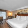 Отель Comfort Inn Brossard, фото 9