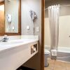 Отель Quality Inn & Suites Bainbridge Island, фото 10