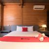 Отель Reddoorz Premium Near Son Tra Mountain, фото 21