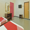 Отель OYO 90734 Tata Inn Hotel, фото 10
