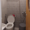 Отель RedDoorz near Pantai Pandan Sibolga 2, фото 8