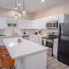 Отель Beautiful Fenced 3BR 2BA Near Exciting Downtown, фото 4