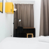 Отель Functional Studio at Springlake Summarecon Bekasi Apartment, фото 2
