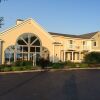 Отель Baymont Inn & Suites St. Ignace Lakefront, фото 22