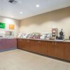 Отель Comfort Suites Airport - University, фото 31