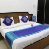 Отель OYO 1811 Hotel Leisure Palace, фото 1