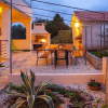 Отель Holiday House With sea View, Outdoor Pool and Free Private Parking, фото 17