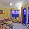 Отель Panoramic Sea Views - Sunsets - 7 min Walk to Beach - Cottage Apartment -terrace, фото 3