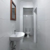Отель Single Room - Ground Floor & Garted Parking, фото 2