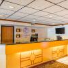 Отель Comfort Inn Herndon - Reston, фото 25