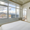 Отель Furnished Suites in the Pearl District, фото 1