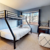 Отель Chateau Sierra 50 Pet-Friendly with Great Complex Amenities, On the Shuttle Route, Private Washer Dr, фото 4