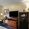 Отель Hampton Inn Charlotte-Belmont at Montcross, фото 7