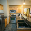 Отель Amazing Mountain Views and Full Kitchen by RedAwning - Save 20% on 7+ Nights!, фото 4
