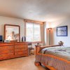 Отель Ski Hill 32 2 Bedroom 1 Loft Condo by RedAwning, фото 4