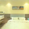 Отель How Wonder Youth Hostel-East Nanning Station Branch, фото 18