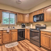 Отель Pigeon Forge Condo w/ Balcony: 5 Mi to Attractions, фото 7