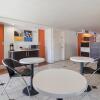 Отель Motel 6 North Kirkland, фото 10