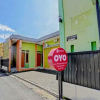 Отель OYO 90332 Puri Pembangunan Residence Syariah, фото 8