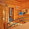 Отель Hanky Panky 1 Bedroom Cabin, фото 4