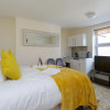 Отель St Mary's Modern Central Huge Studio Apartments, фото 2