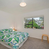 Отель Manuka Bach - Matarangi Holiday Home, фото 4