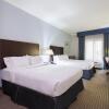 Отель Holiday Inn Express Hotel & Suites New Iberia - Avery Island, an IHG Hotel, фото 4