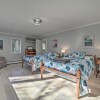 Отель Idyllic Suttons Bay Home, Direct Water Access, фото 10