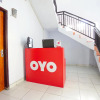 Отель OYO 1064 Manado Airport Homestay, фото 2