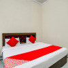 Отель OYO Flagship 74036 Golden Residency 2, фото 2