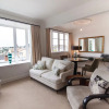 Отель Boutique Apartment In Newmarket, фото 8
