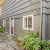 Отель Cozy Private Urban Oasis: The Ballard Bungalow! 1 Bedroom Home by RedAwning, фото 14