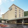Отель La Quinta Inn & Suites Pittsburgh North - McKnight в Питсбурге