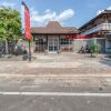 Отель RedDoorz near Malioboro Tugu Station Jogja 2, фото 16