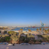 Отель Luxurious Duplex Seafront Apt w/ Amazing Sea Views, фото 7