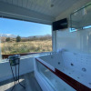 Отель Highland Stays - Ben View Studio Pod & Jacuzzi Bath, фото 4