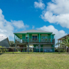 Отель Salt Life Bay Getaway, фото 18