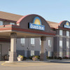 Отель Days Inn & Suites by Wyndham Thunder Bay, фото 1