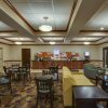 Отель Holiday Inn Express and Suites Moultrie, an IHG Hotel, фото 25